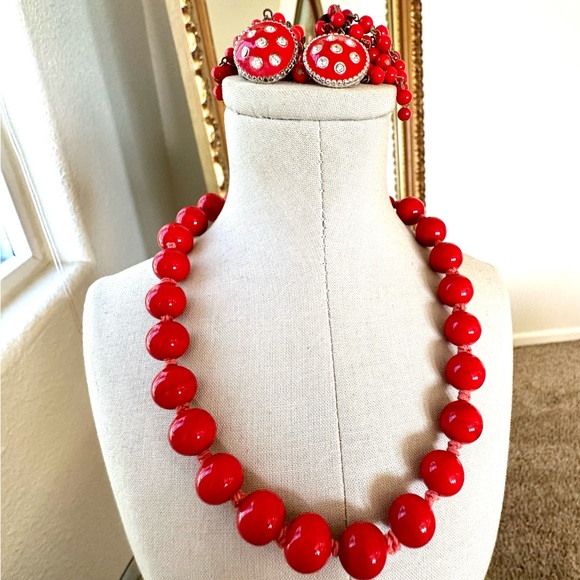 Retro Red Vintage Jewelry lot - Picture 16 of 17